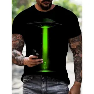 This men's T-shirt features a bright green UFO alien graphic and offers a comfortable, fitted look, making it an ideal choice for sports enthusiasts to wear year-round.