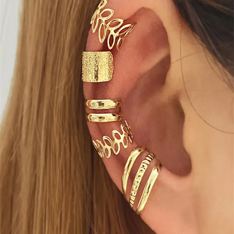 5Pcs/Set Trendy Elegant Hollow Out Ethnic Pattern Design Cutout Vintage Ear Clips, Earring Stacking Set, Ball Party Statement Without Piercing for Women, Versatile Casual Jewelry for Daily Wear