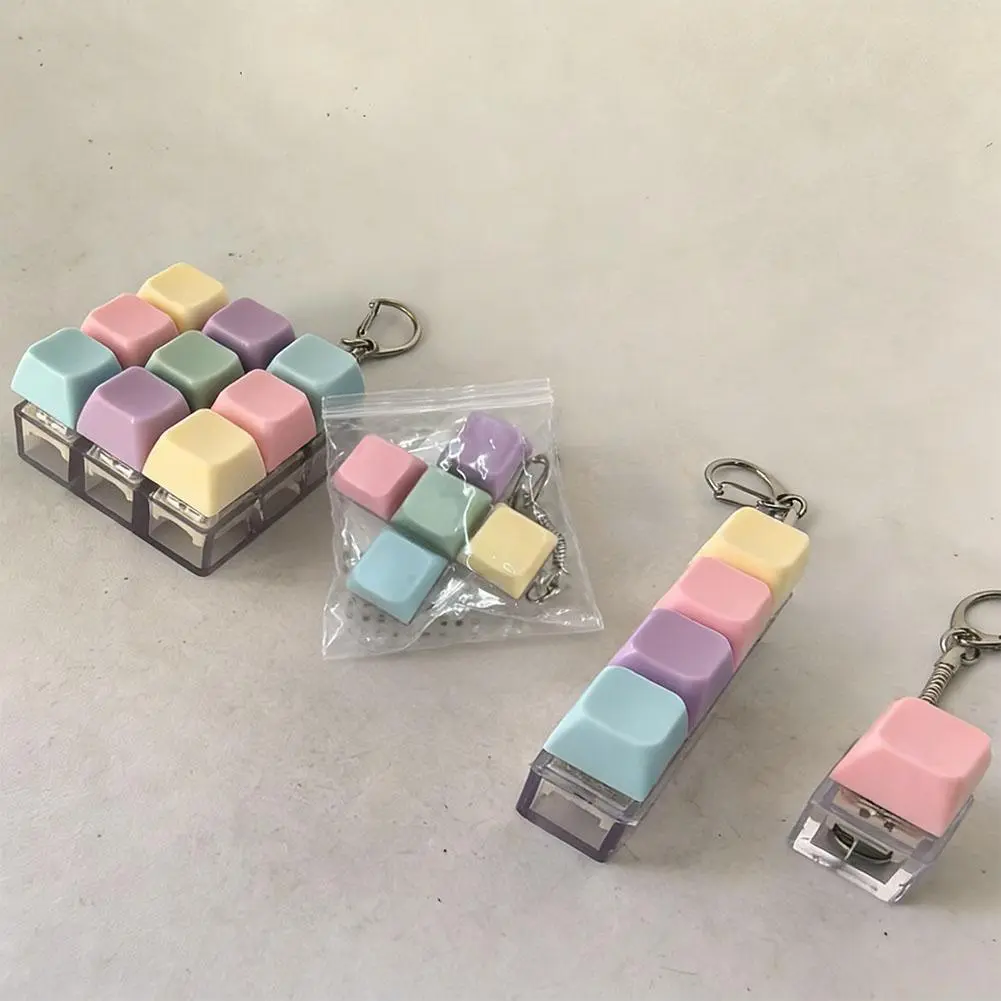 Portable Plastic Keyboard Fidget Toy Keychain - 1pc 1/4/5/9-Button Mechanical Design for Stress Relief Fidgeting & Gift-Giving (No LED Light)