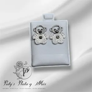 Patys Plata y Mas LLC: Aretes con diseño de oso plata de ley 925