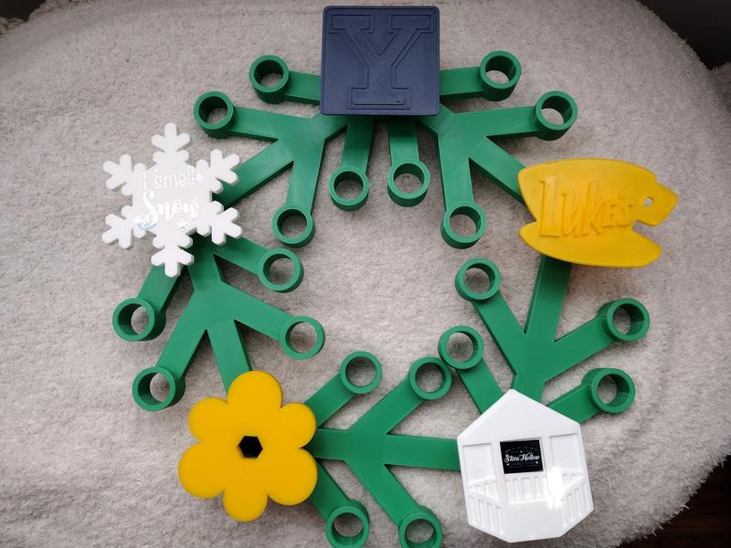 G.G. 3D-Printed Wreath – Customizable Stars Hollow-Inspired Decor