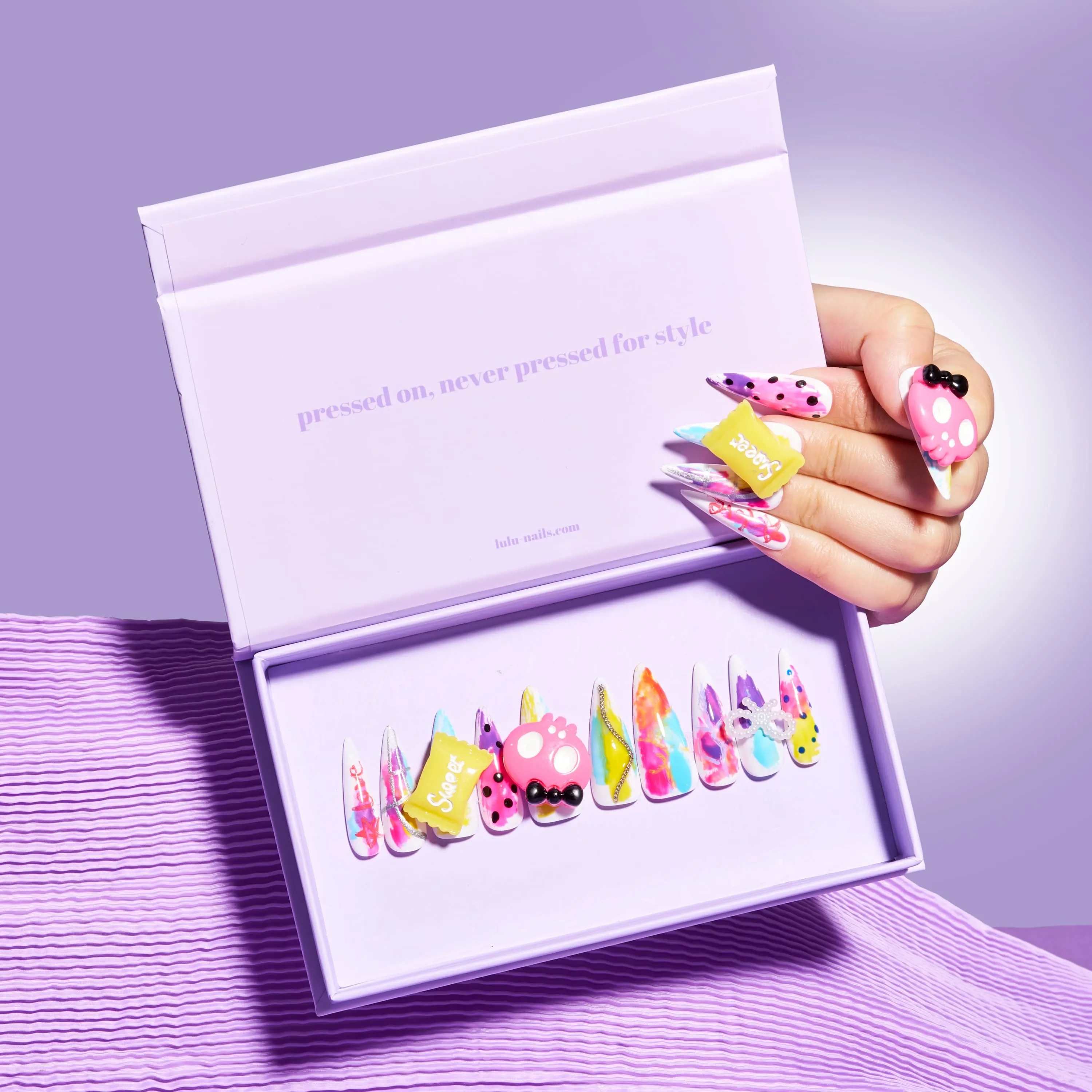 Lulunails L-series Stiletto Press-on Nails LM02 - Short Handmade Press-On Nails with Unique Designs & Acrylic Nail Arts Collection