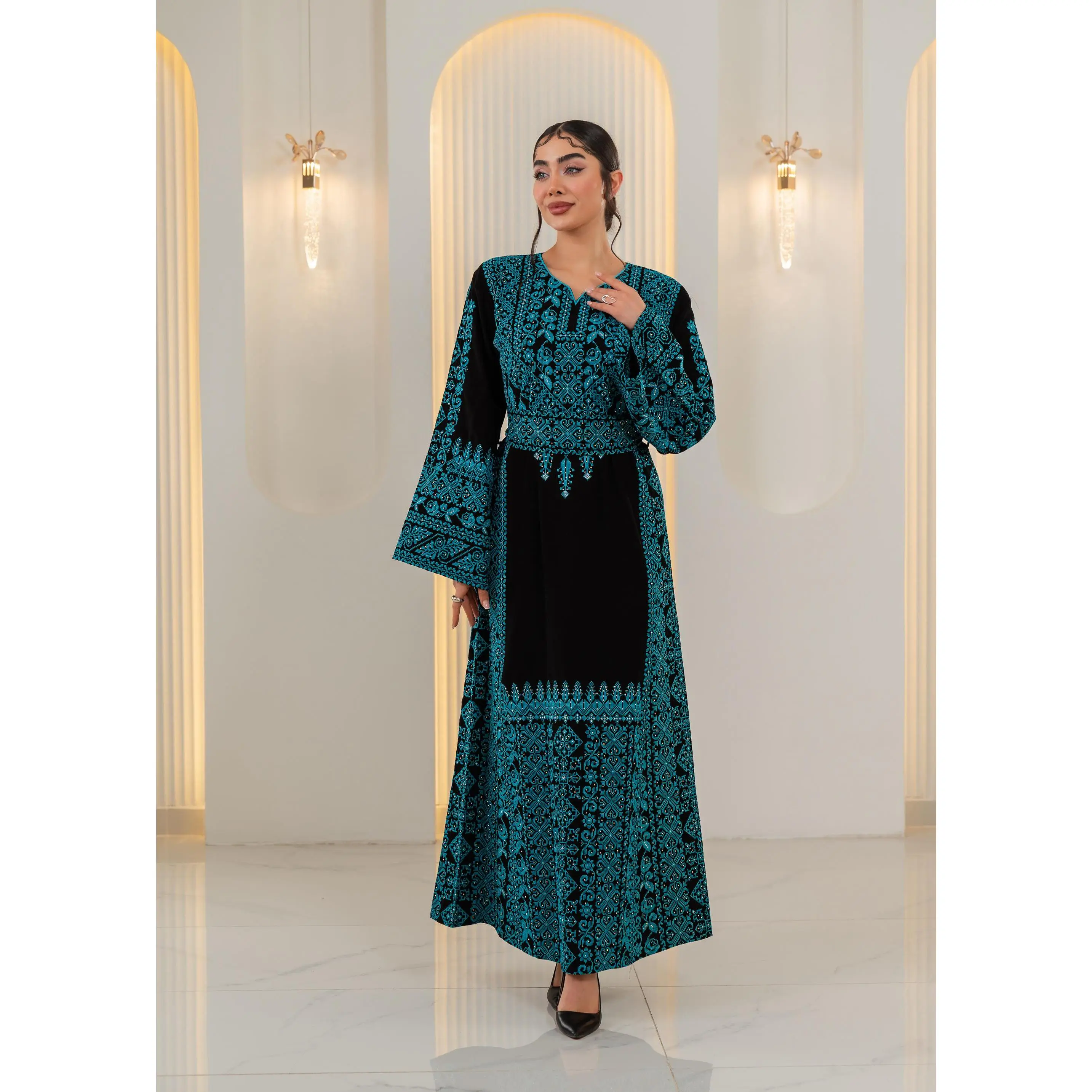 Layall Thobe - Women's Embrodiered Thobe, Arabic Ceremonial, Traditional, Dress - Perfect for Eid, Ramadan, Gifts for Her Style Soft, Fabric, Garment, Embroidered