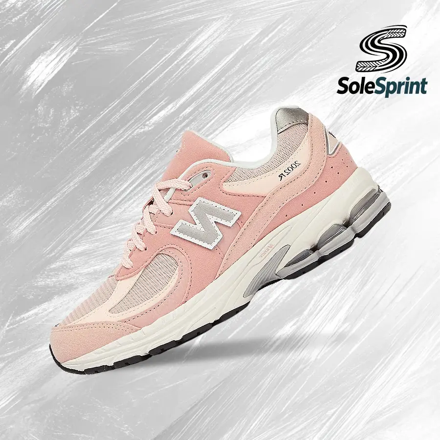 NEW BALANCE 2002R Women's Vintage-Inspired Pink Sand Casual Sneaker Trainer - Shock-Absorbing Footwear, Fashionable Versatile Lifestyle Footwear for Streetwear, Stylish Back to School Shoes, Fashionable Versatile Sneakers