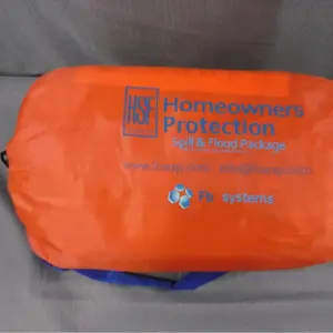 Flood Prevention: Emergency Storm & Flood - 8-Piece Sandless Sandbags Kit