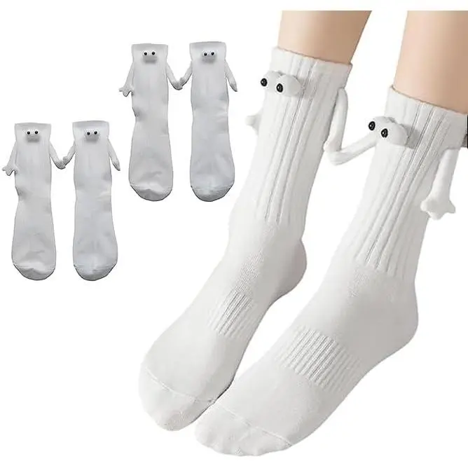 2 Pairs Magnetic Holding Hands Socks - 3D Doll Couple Design, Crazy and Fun Gift for Couples, Home & Party Supplies for Father's Day, Anniversaries, 3D Doll Design