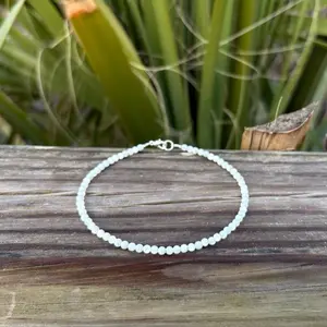 dainty mother of pearl gemstone anklet, white gemstone anklet, beach jewelry