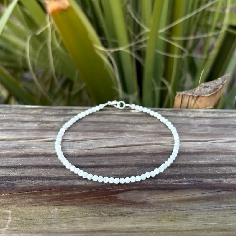 dainty mother of pearl gemstone anklet, white gemstone anklet, beach jewelry