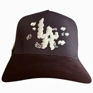 THIRTY ONE HATS - "REIMAGINED LA CLOUDS”