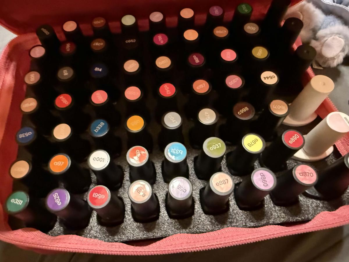 Item: 100 Colors Gel Nail Polish Set-D