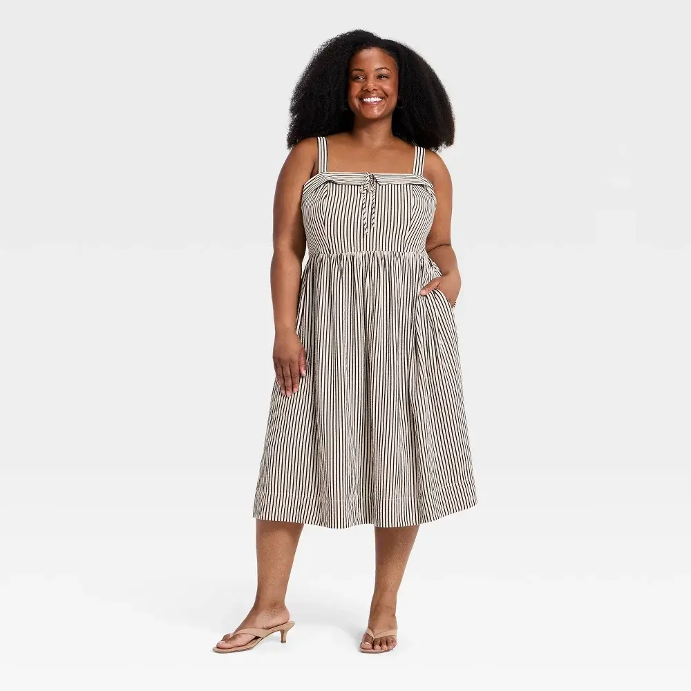 Women's Plus Wide Strap Sleeveless Scoop Tie-Front Midi A-Line Dress - Ava & Viv