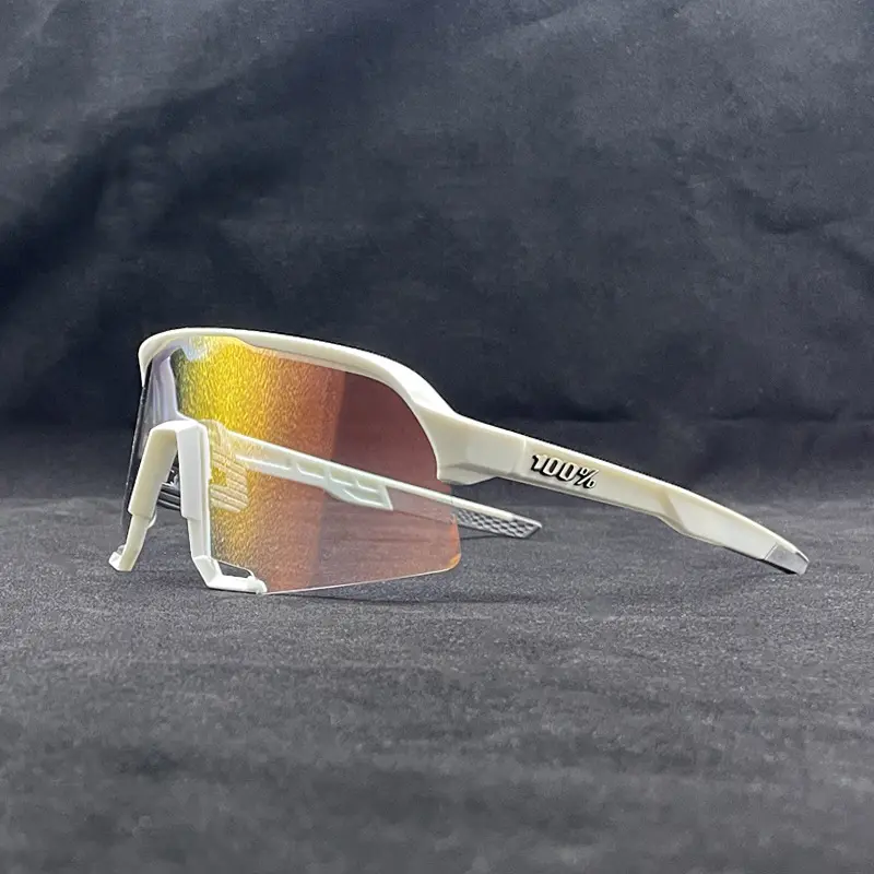 White box discoloration red