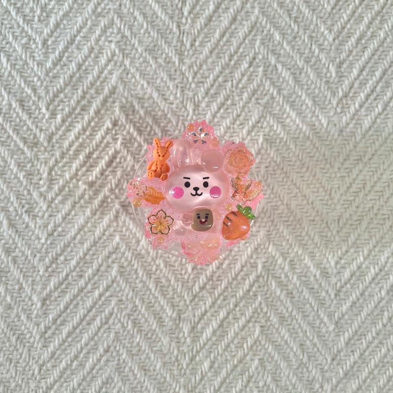 Handmade Decoden Pink Bunny Pop Socket K-pop Inspired Phone Grip Unique Design & Functional Stand for Smartphones Cellphones