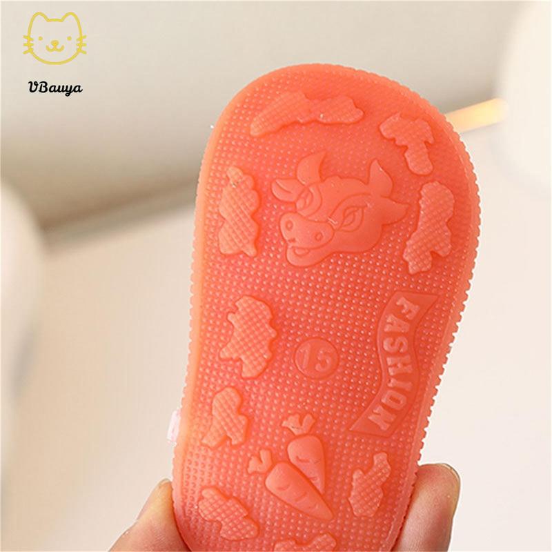 Baby Boys Girls Summer Sandals Cue Bear Pattern Squeaky Squeaky Shoes Non-Slip Newborn First Walking Shoes Toddler Clogs