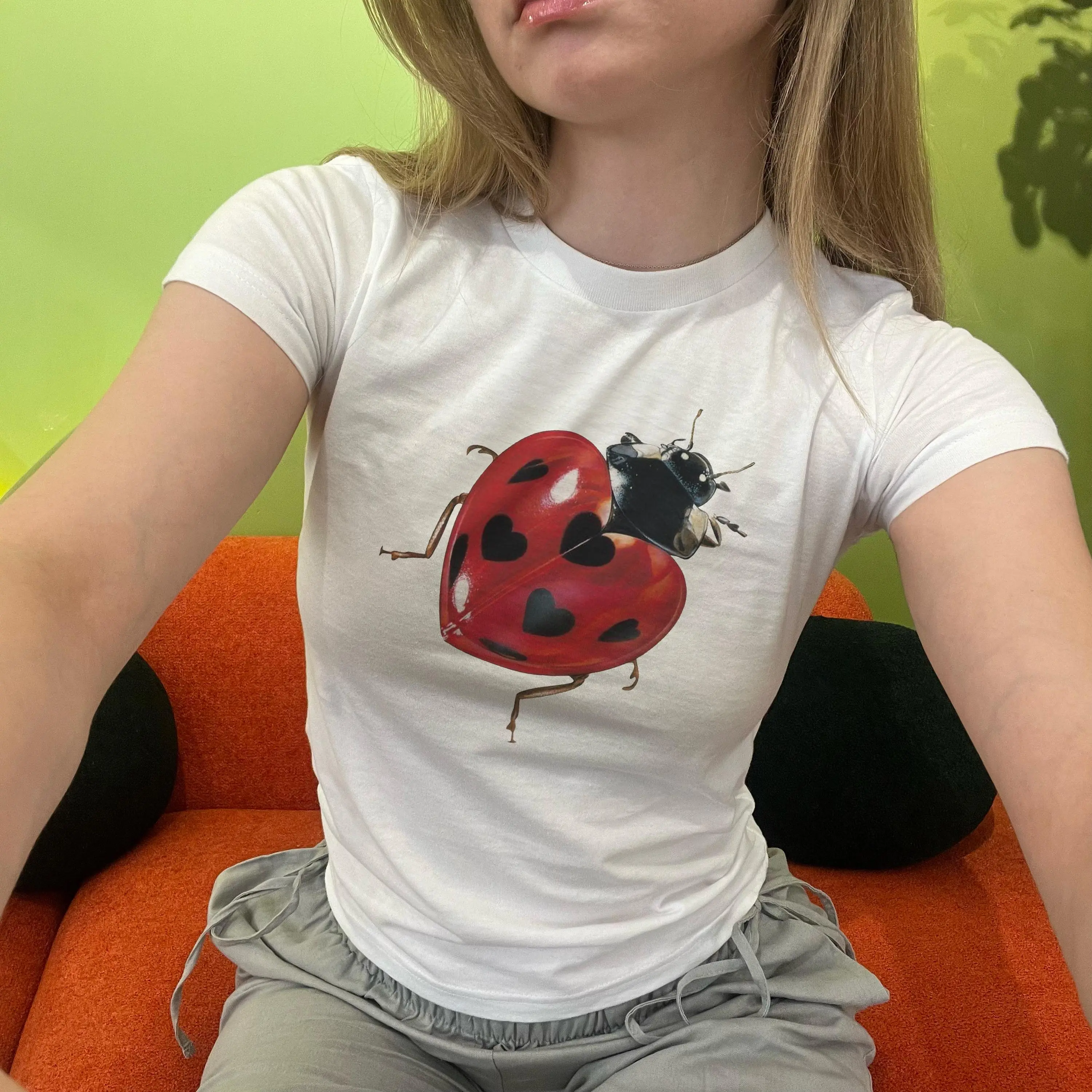 Ladybug Y2k Baby Tee Cute 90s Trendy Insect Shirt Y2k Vintage Bug Graphic Top Coquette Aesthetic Baby Tee 2000s Retro Love Bug Tshirt
