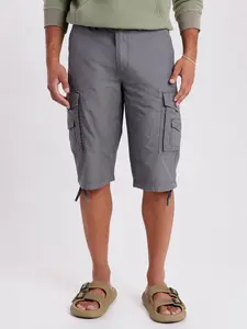 Cordova Men's Cargo Messenger Shorts – Below-the-Knee Utility Shorts with Belt & Multi-Pocket Design