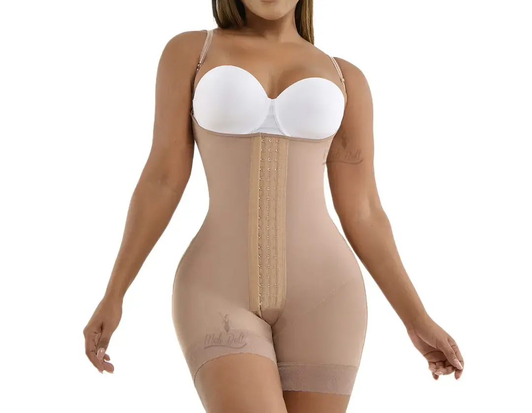 2027 shaping girdle with natural lift design and comprehensive support