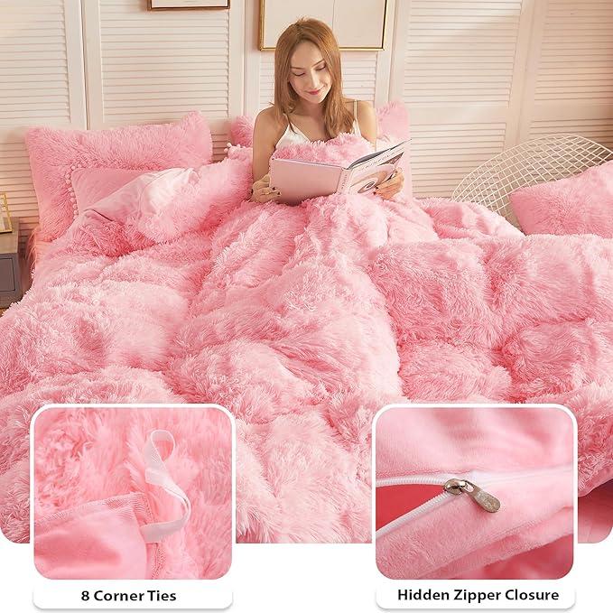 Classic Winter Plush Faux Fur Duvet Cover Set, 4 Pieces (1 Duvet Cover + 1 Heart Pillow + 2 Pillow Shams), Super Soft & Snuggly