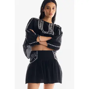 H&M Embroidered skirt