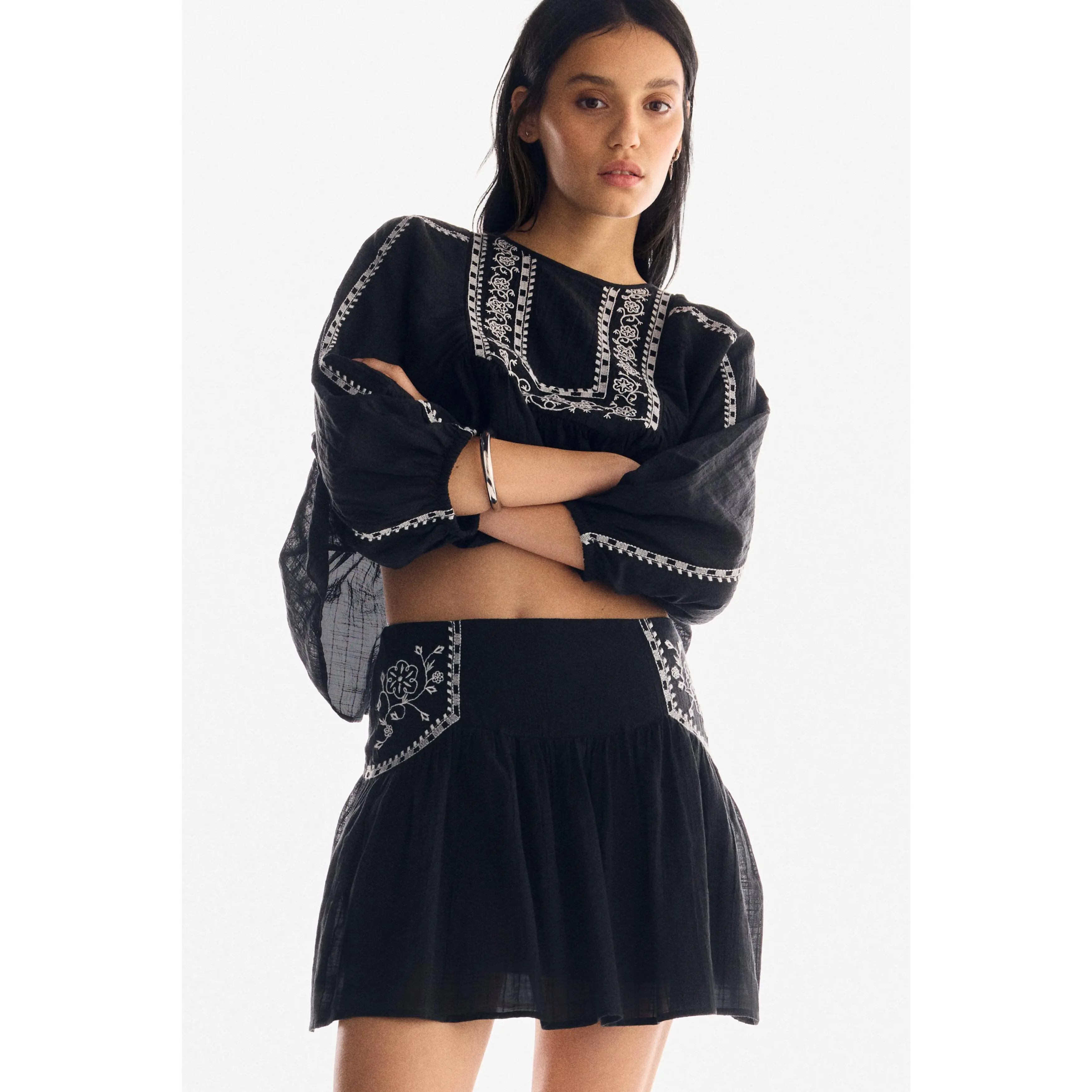 H&M Embroidered skirt