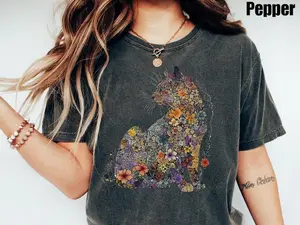 Cat Mom Shirt Floral Cat Shirt Purr Shirt Cat Mom Floral Cat Tee Cat Lover Shirt Animal Lover Tee Cat Lovers Shirt Gift for Mom Gift for Dad