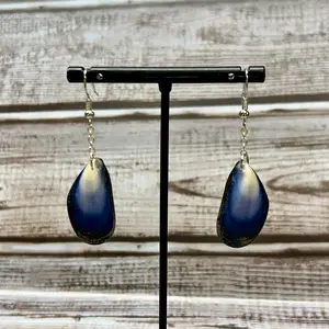 Mini Mussel Shells Dangle Earrings | Shell Earrings | Shell Jewelry | Shell Accessories | Beach Acessories | Beach Jewelry |