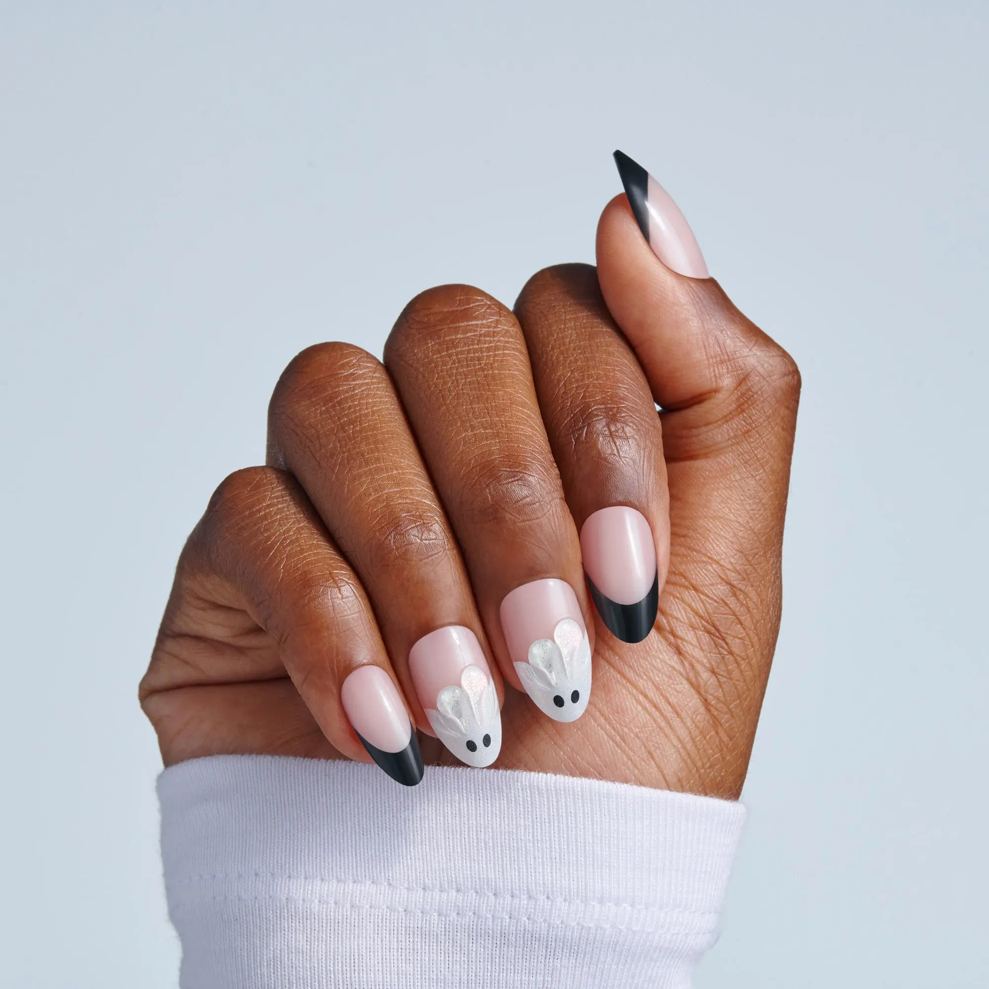 Kiss Haunt Halloween Press On Fake Glue Nails - Midnight Makeover | French Design, Black & White, Medium, Almond, Glow In The Dark