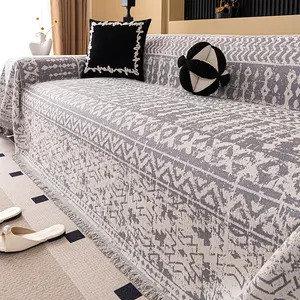 1pc Bohemian Casual Sofa Cover, Geometric Pattern Tassel Sofa Slipcover, Scratch-Resistant, Dustproof, Stain-Resistant, Easy to Clean, Pet-Friendly Sofa Protector, Suitable for 1/2/3/4-Seater Sofas, All-Season Living Room Sofa Cover, Machine Washable