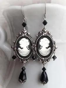 Victorian Queen Head Design Dangle Earrings, Gothic Inspiration Punk Aesthetic Long Statement Earrings for Women, Fashion Zinc Alloy Jewelry for Party, Daily Decor, Trendy All-match & Exquisite Jewelry for Birthday Gift