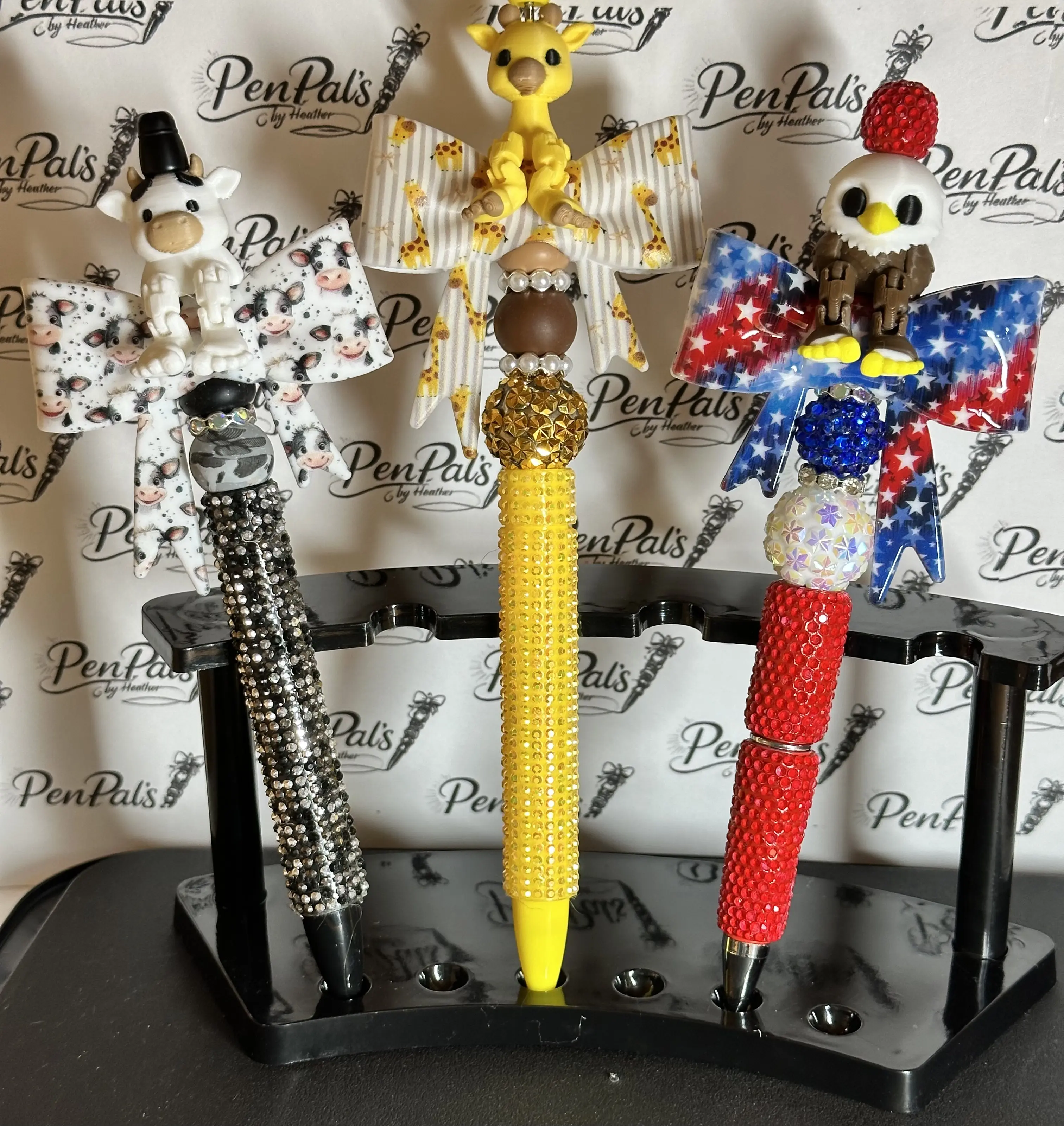 Kickers WITH BOWS ON RHINESTONE PEN Aesthetic Office Stationery Writing Tools for Office Use (Claimable Live Pen), Unique Pens, Aesthetic Pens