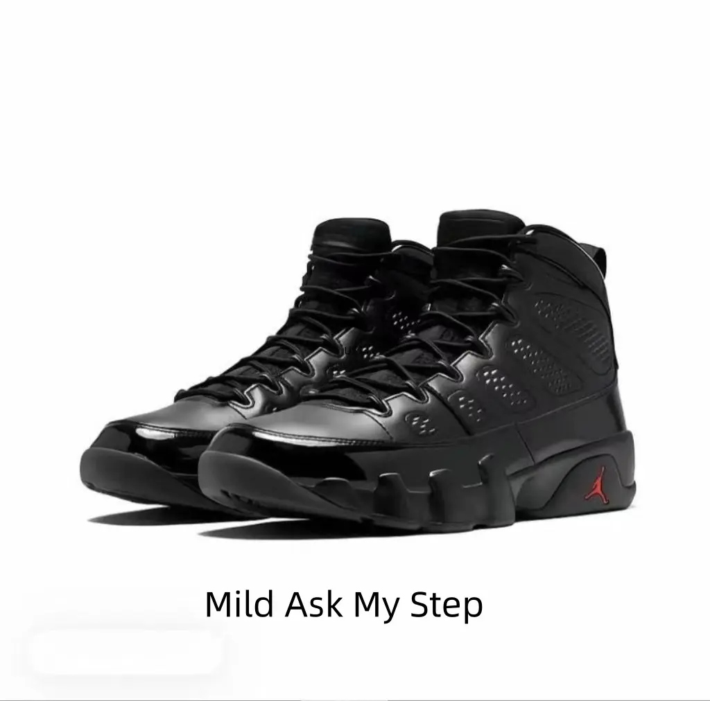 Unisex lace-up high top performance inspired shoes, tough textured rubber outsole with strong grip, great for daily casual wear and light basketball training