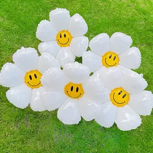 5-Pack Daisy Smile Aluminum Foil Balloons, Sunflower Balloons for Parties, Photography Backdrop, Birthday Party Decorations
