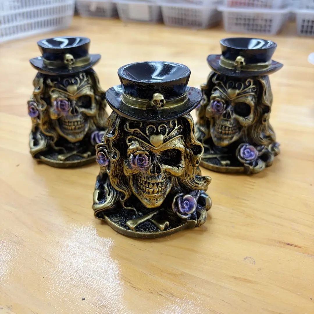 Julia(16644)gc.Witch-style resin's holder for sphere—3 holders