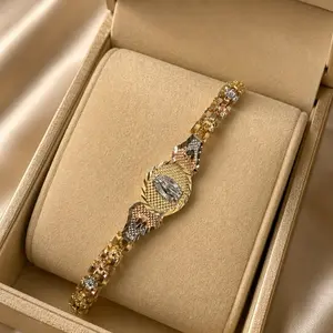 Bracelet with virgin. Laminate 14k.