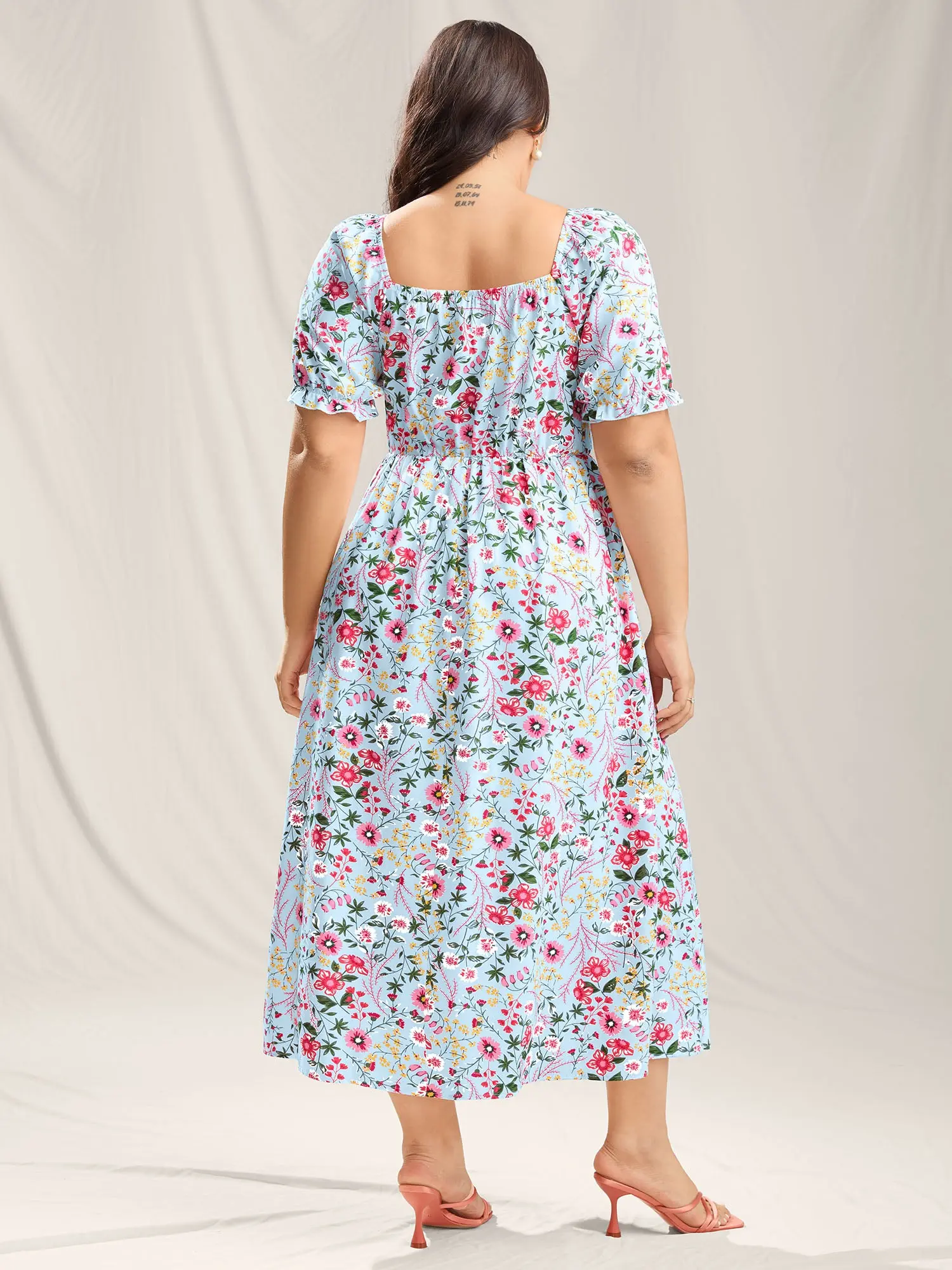 BLOOMCHIC Women's Plus-Size Maxi Dress with Short-Sleeve Shirred Ditsy  Floral Print - Curvy Fit Casual Wear with Pockets- 2026 summervibes  Swimweek,Spotlight,Summer wins,Deals for your days - TikTok Shop