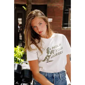 SUNNY SOMEWHERE-HOLD YOUR HOUSES EVERYDAY TEE