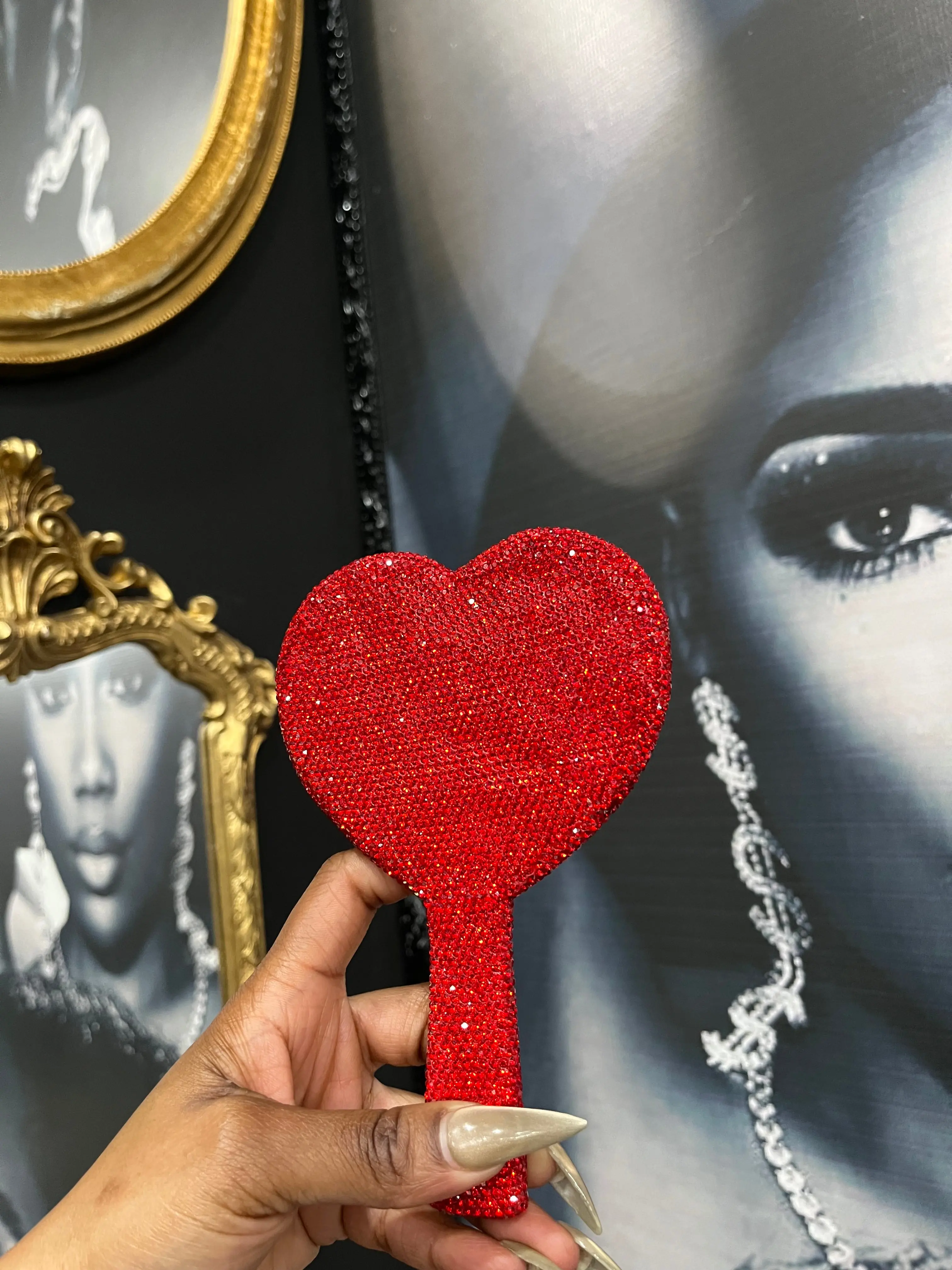 Diamonds Heart-Shaped Lash Mirror – Portable, Sturdy, 3D Diamond Design for Beauty & Lash Artists