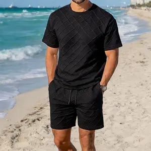 Men’s 2-Piece Black Textured Solid Color Set – Diamond-Pattern T-Shirt + Shorts, Breathable and Comfortable, Beach and Summer Vacation Essential