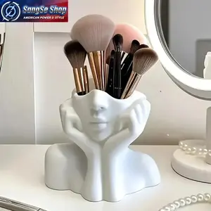 Cute Face-Shaped Plastic Makeup Brush Holder Organizer - Storage Organization for Vanity Cosmetic Brushes, Skincare Items, Dressing Table Accessories (Bedroom Vanity Decor)