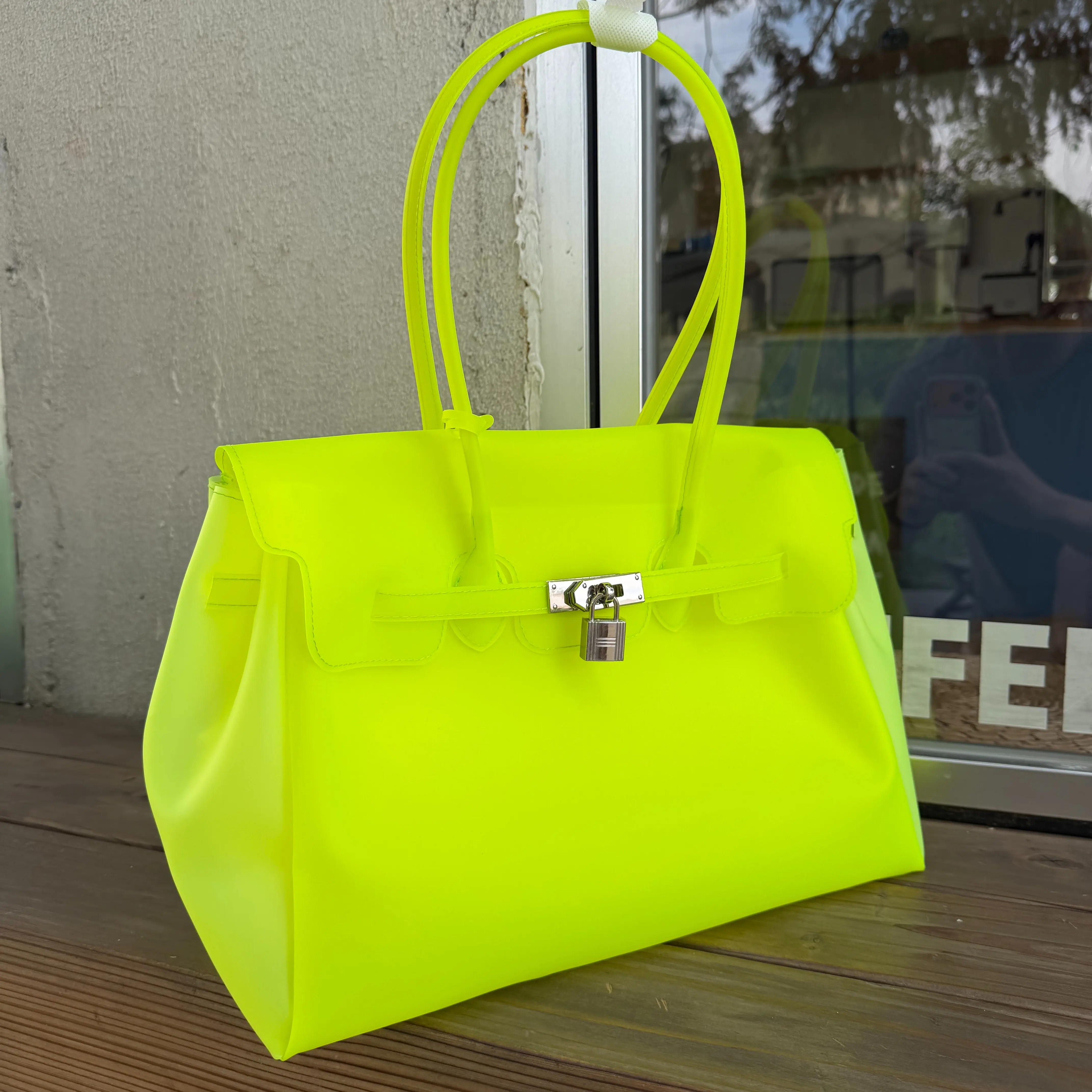 Neon Yellow (Medium 35*15*27cm)