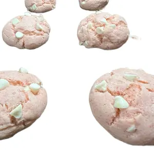 Strawberry Crunch Cookie - Snack with Decorative Elements - Perfect for Biscuit or Cookies Chocolate Chocolate and