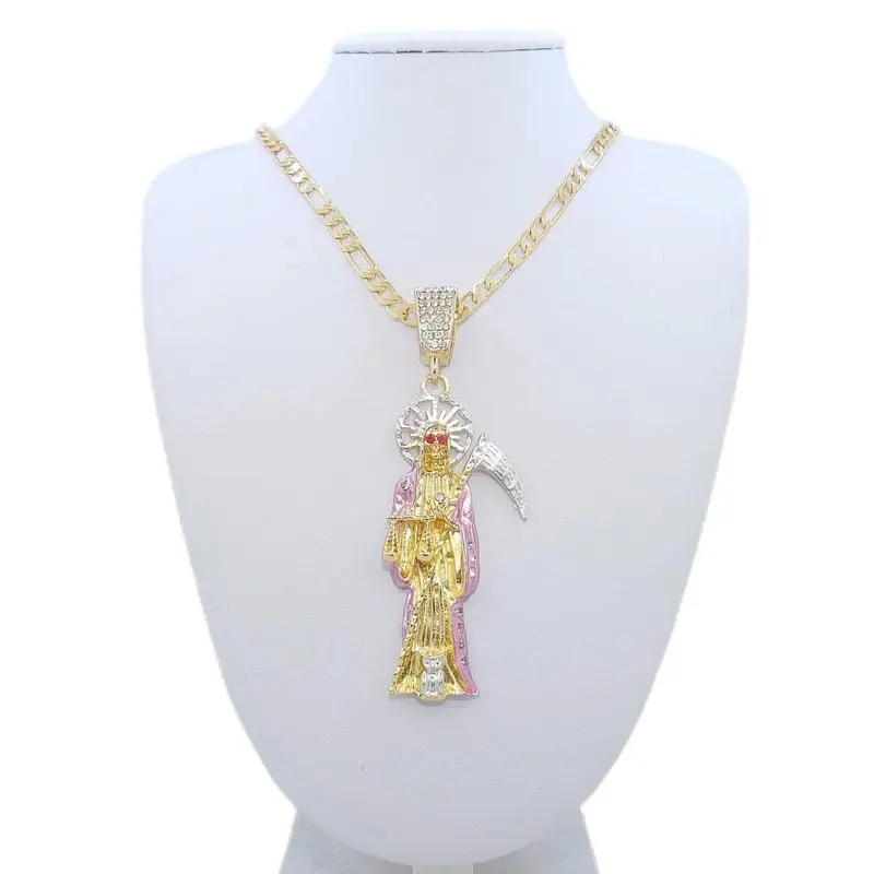 Gold Plated Santa Muerte Figaro Chain Necklace - 50.5cm Santisma Muerte Pendant, Unisex Latin Mexican Themed Fashionable Chain Decorated Goddess Necklace, Female Funky Unique Accessories, Ideal Gift for Dark Gothic Style Enthusiasts