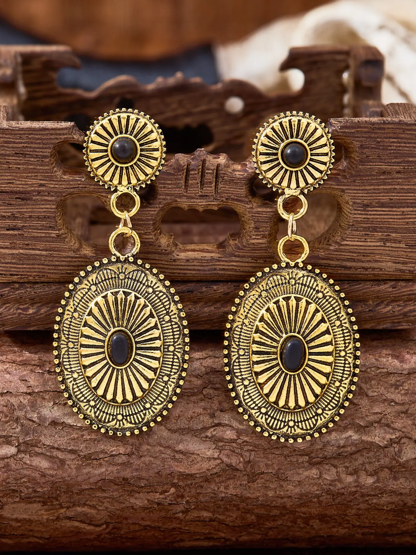 Vintage Western Inspired Stylish Jewelry Cowboy Style Totem Design Carved Geometric Shape Ethnic Fashion Earrings for Women, High-Quality Versatile Bohemian Turquoise Jewelry
