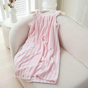 New striped bath dress, which can be worn or wrapped into a bath towel for adults. It has excellent water absorption, dries quickly, is soft, and is convenient for bathing - suitable for home use and travel.