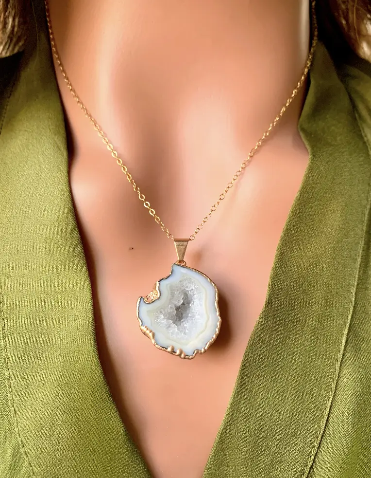 Azara-Gray Geode Necklace