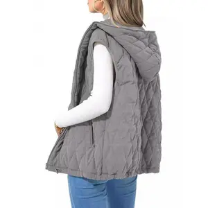 Women’s oversized puffer vest/quilted jacket with zip-up hoodie, padded gilet (vest), pockets—winter coat; adjustable fit for women