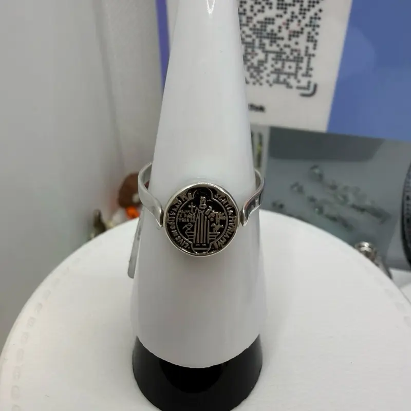 925 sterling silver #7 San Benito ring can move front to back solid Mexican silver)) anillo de plata Mexicana talla #7 se puede la carita de adelante hacia atras es solido plata Mexicana