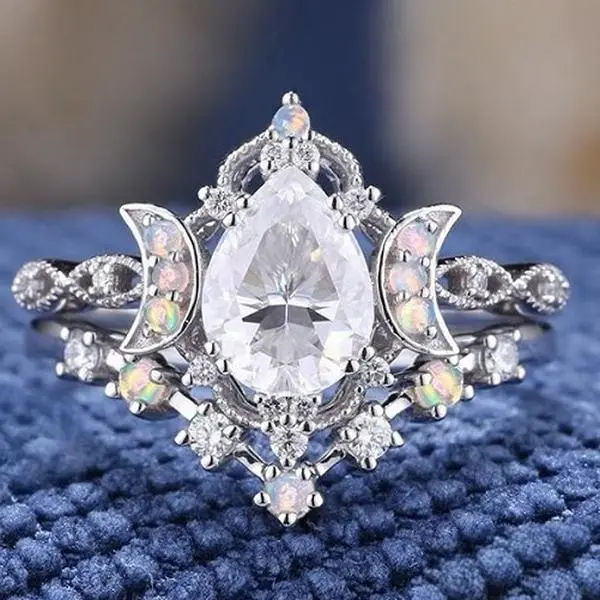 Women's Stackable Rings Set - Celestial Star Moon Charm, Water Drop Zircon, Moonstone-Color Crystal, Artificial Gemstone Ring, Luxurious Glow, Elegant Modern Shine, Celestial Star Shine, Elegant Look Elevates Casual Outfits, Costume Jewelry for Gifting