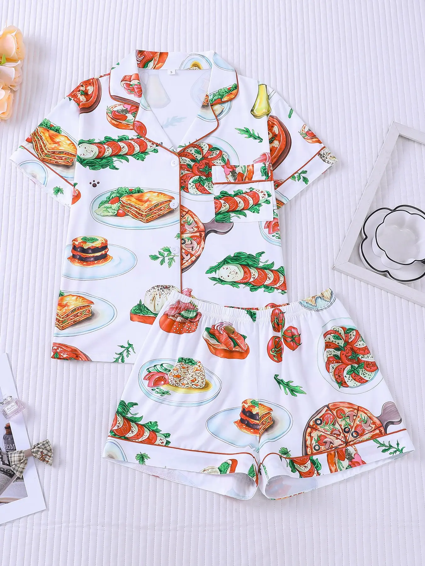 Women's 2-Piece Quirky Italian Food Print Pajama Set, Creative Foodie Homewear Loungewear with Brown Piping, Short Sleeve Lapel Top with Small Pocket & Elastic Waist Shorts, Soft Comfy All-Season Casual Sleepwear Pjs