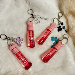 Keychain Lip Glosses, Portable Hydrating Lip Glosses for On-the-Go Touch-Ups